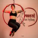 Alice  - AERIAL HOOP kurz